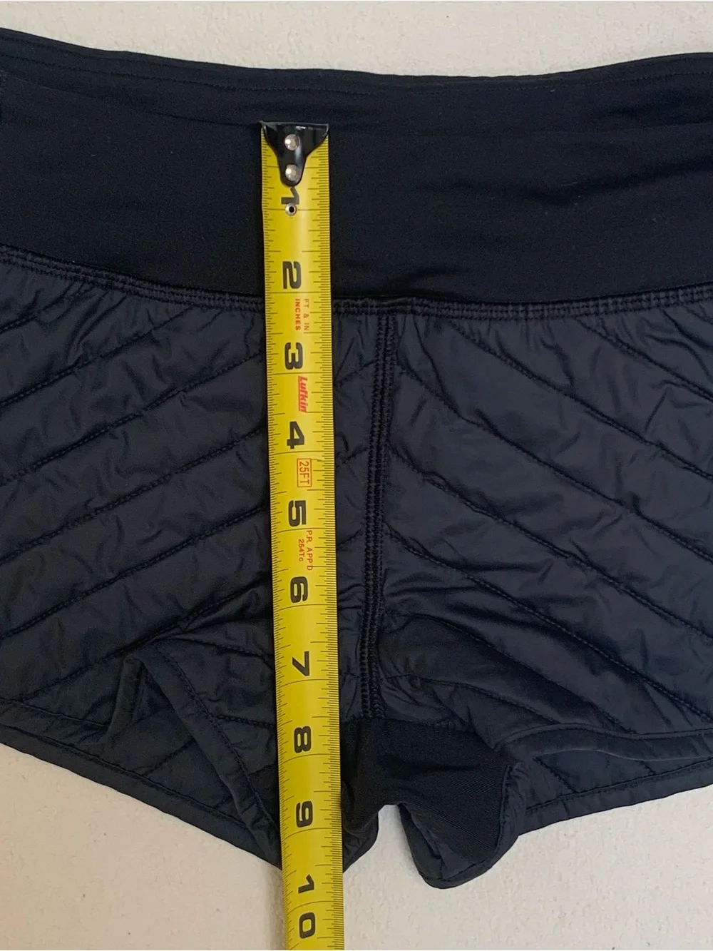 Ivivva by Lululemon Girls Black Quilted Athletic Shorts Sz 14 Zip Pocket Running